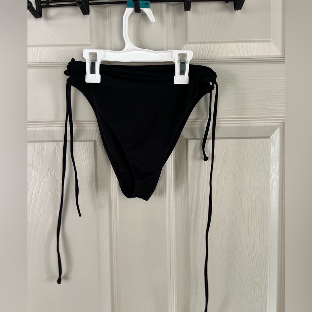 💰⬇️ CLOSET CLEAROUT PacSun L.A. Hearts Black Tie-Side Bikini Bottom – Size Small
